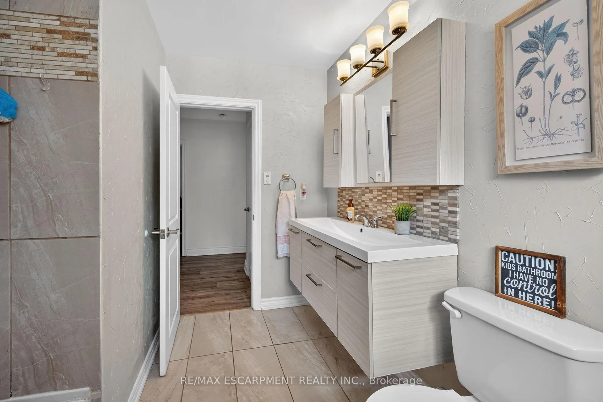 Photo 27 of 142 Mcneilly Road, Hamilton, Fruitland — HOMEH
