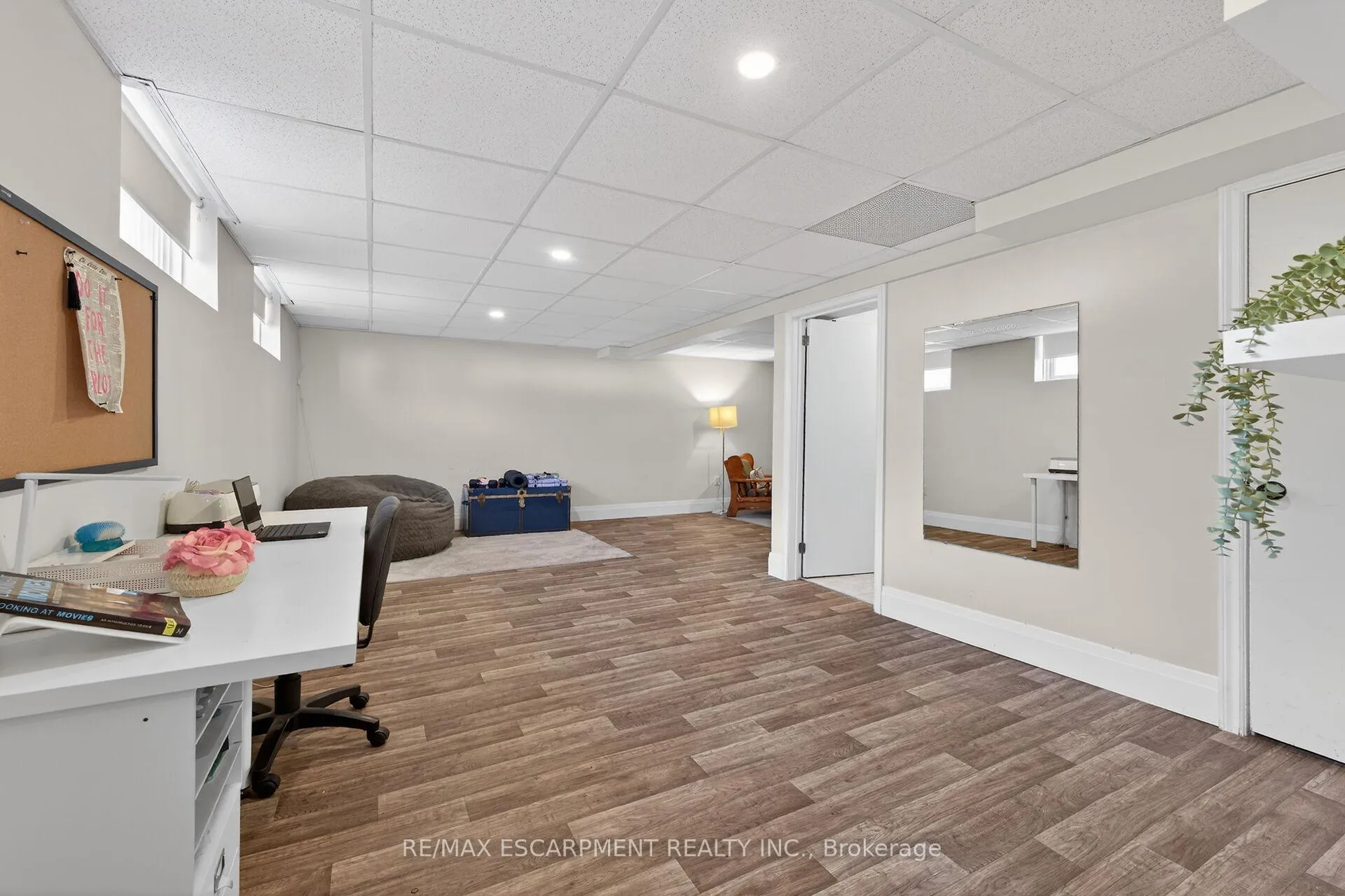 Photo 35 of 142 Mcneilly Road, Hamilton, Fruitland — HOMEH