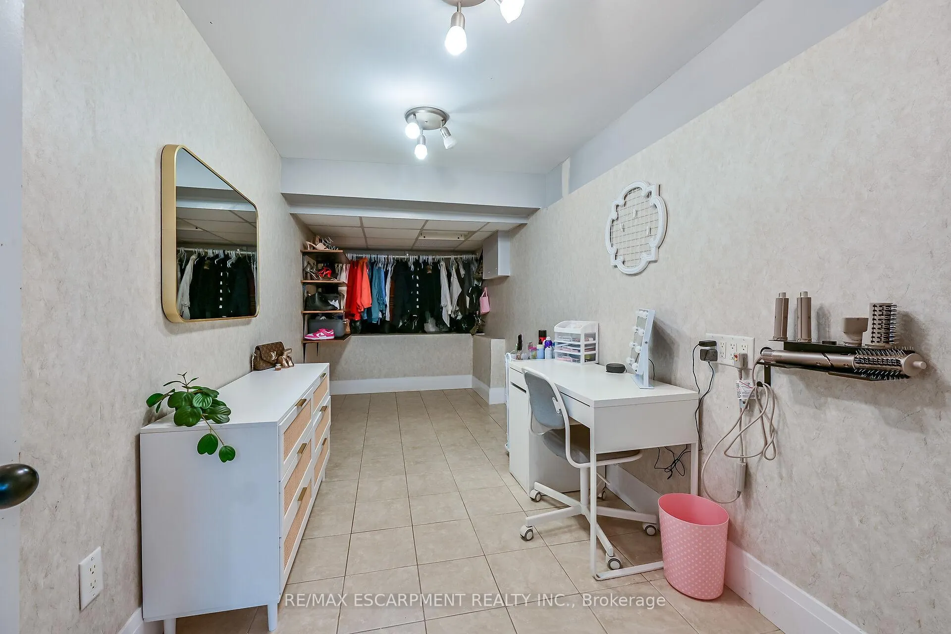 Photo 40 of 142 Mcneilly Road, Hamilton, Fruitland — HOMEH