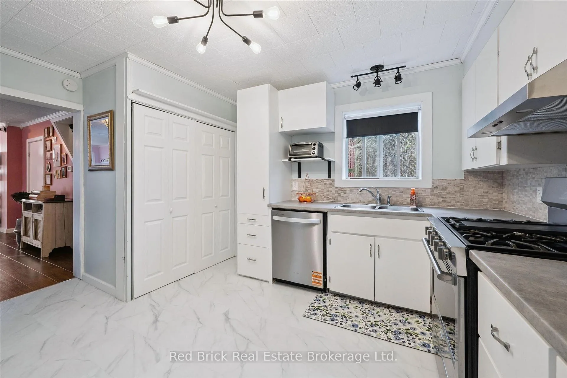 Photo 17 of 35 Inkerman Street, Guelph, Junction/Onward Willow — HOMEH