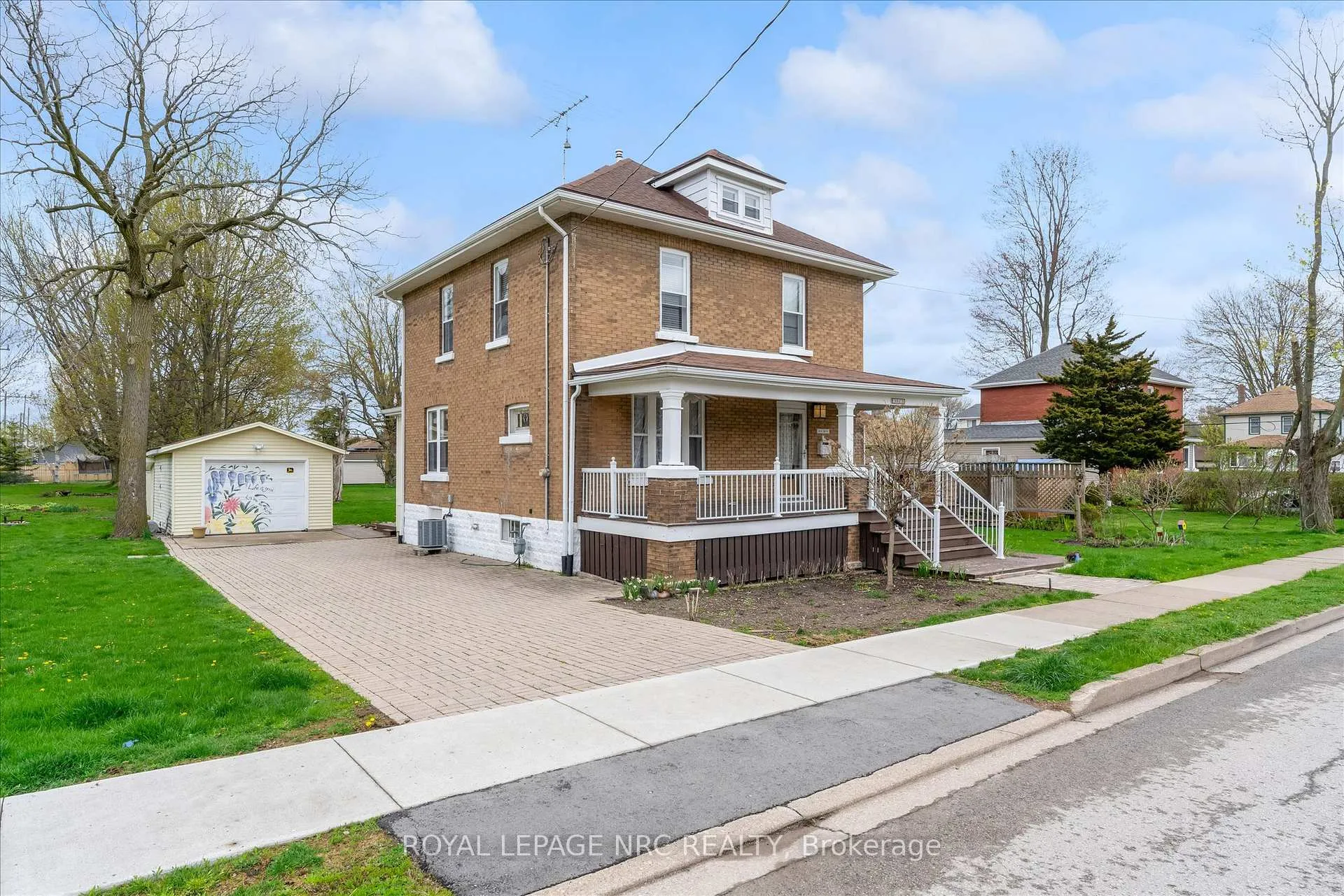 Photo 2 of 155 Ash Street, Port Colborne, Sugarloaf — HOMEH