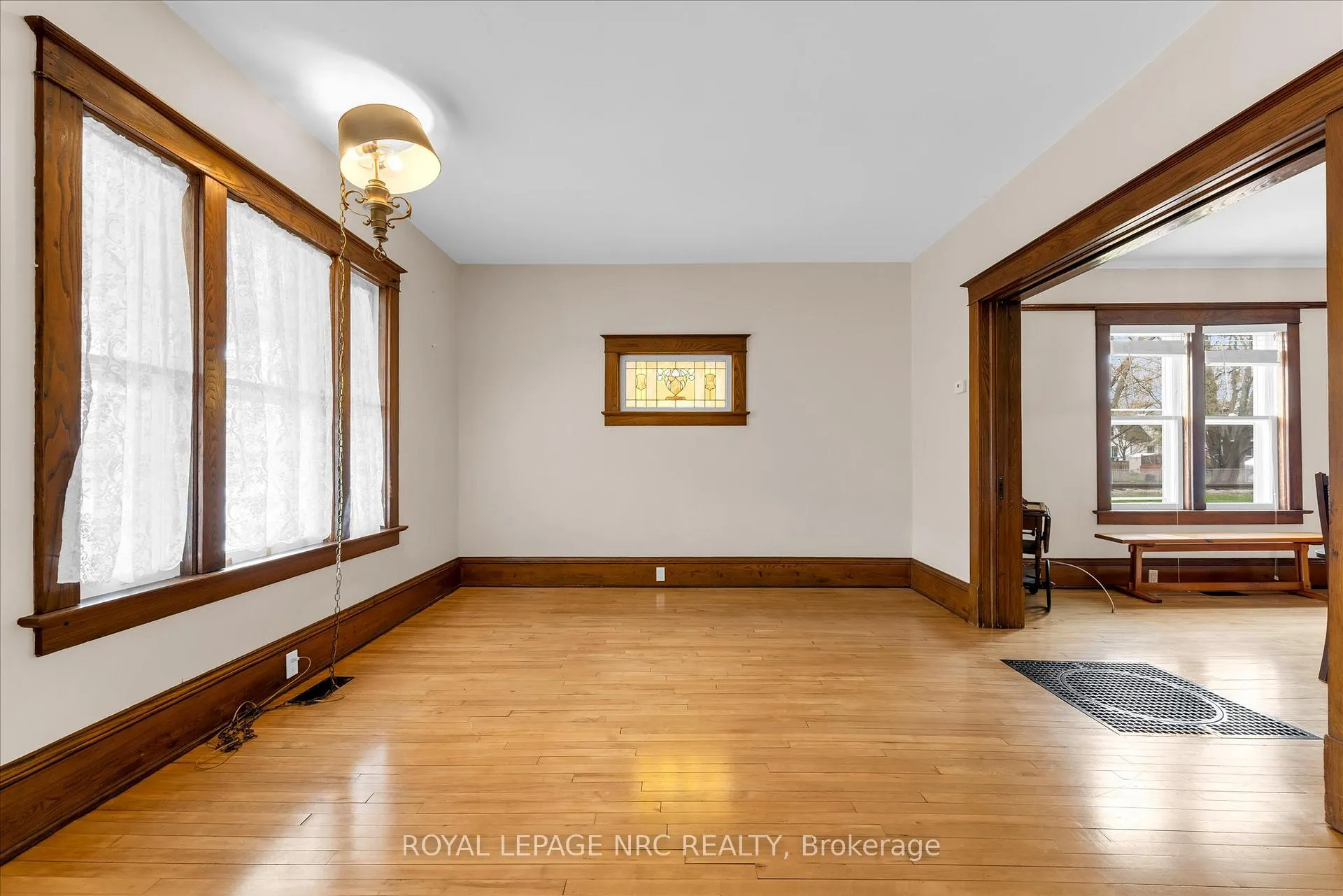 Photo 8 of 155 Ash Street, Port Colborne, Sugarloaf — HOMEH