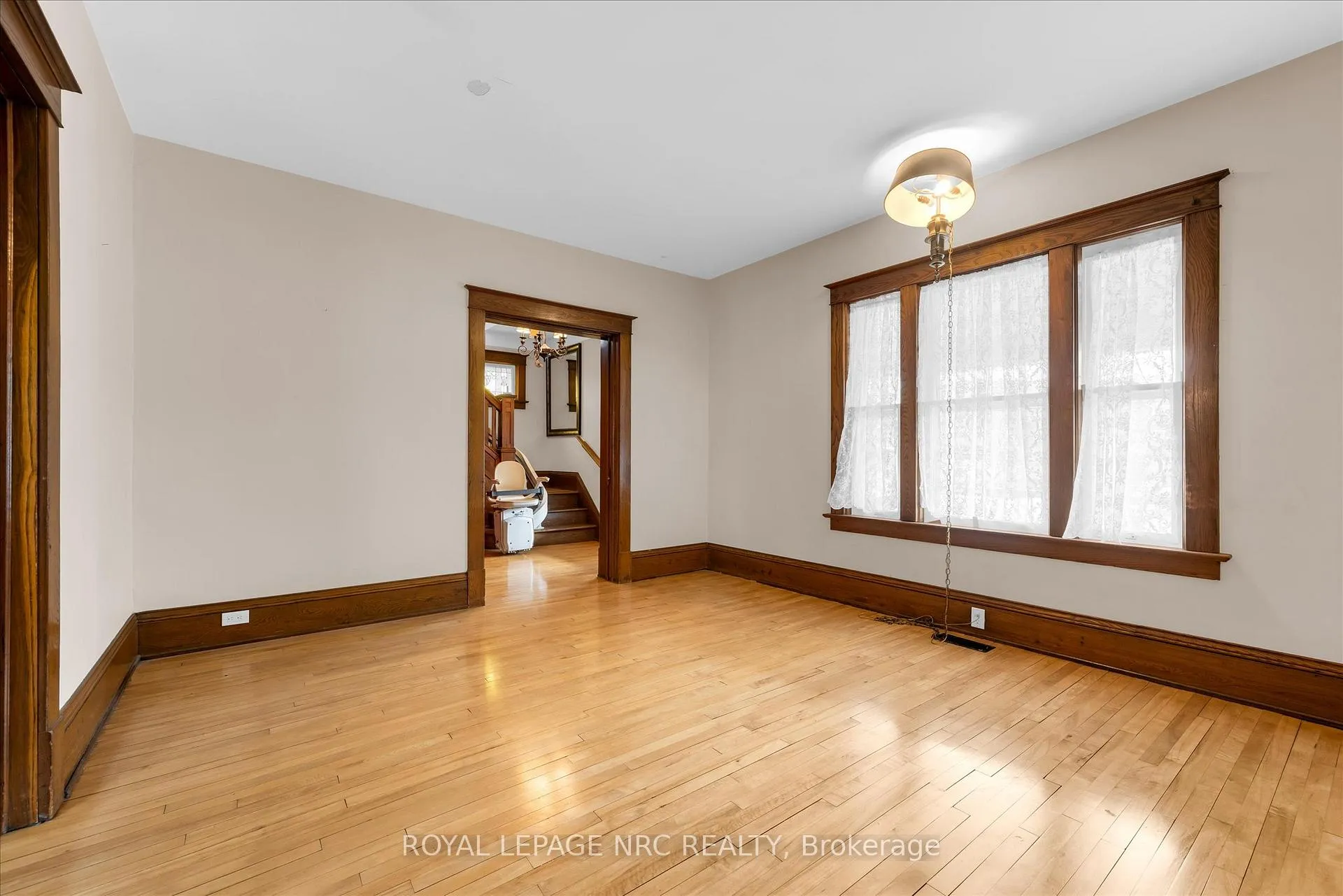 Photo 9 of 155 Ash Street, Port Colborne, Sugarloaf — HOMEH