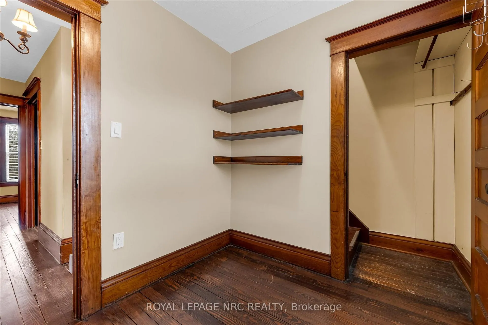 Photo 19 of 155 Ash Street, Port Colborne, Sugarloaf — HOMEH