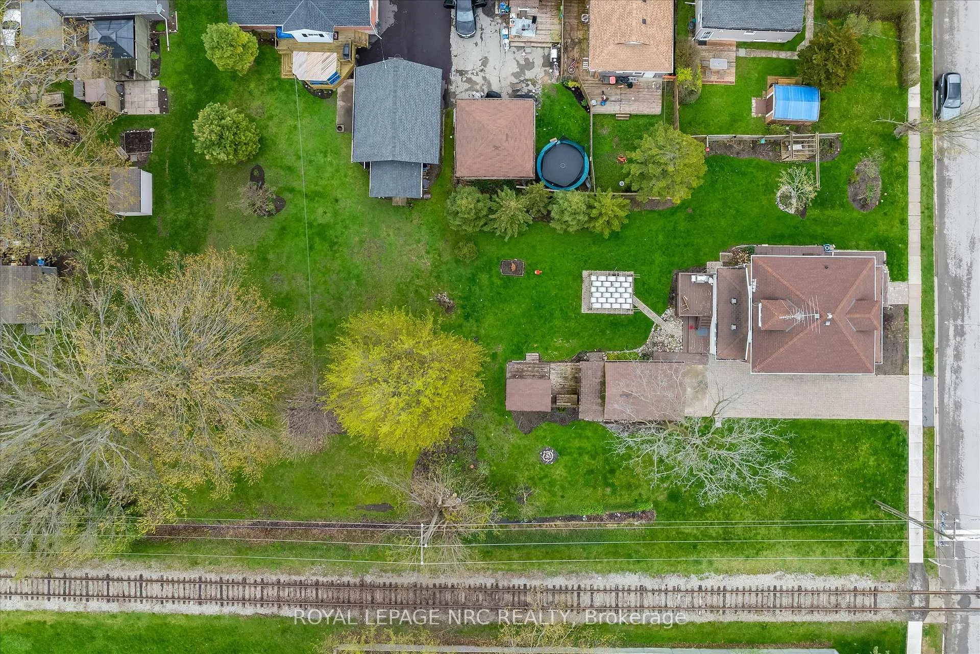 Photo 38 of 155 Ash Street, Port Colborne, Sugarloaf — HOMEH