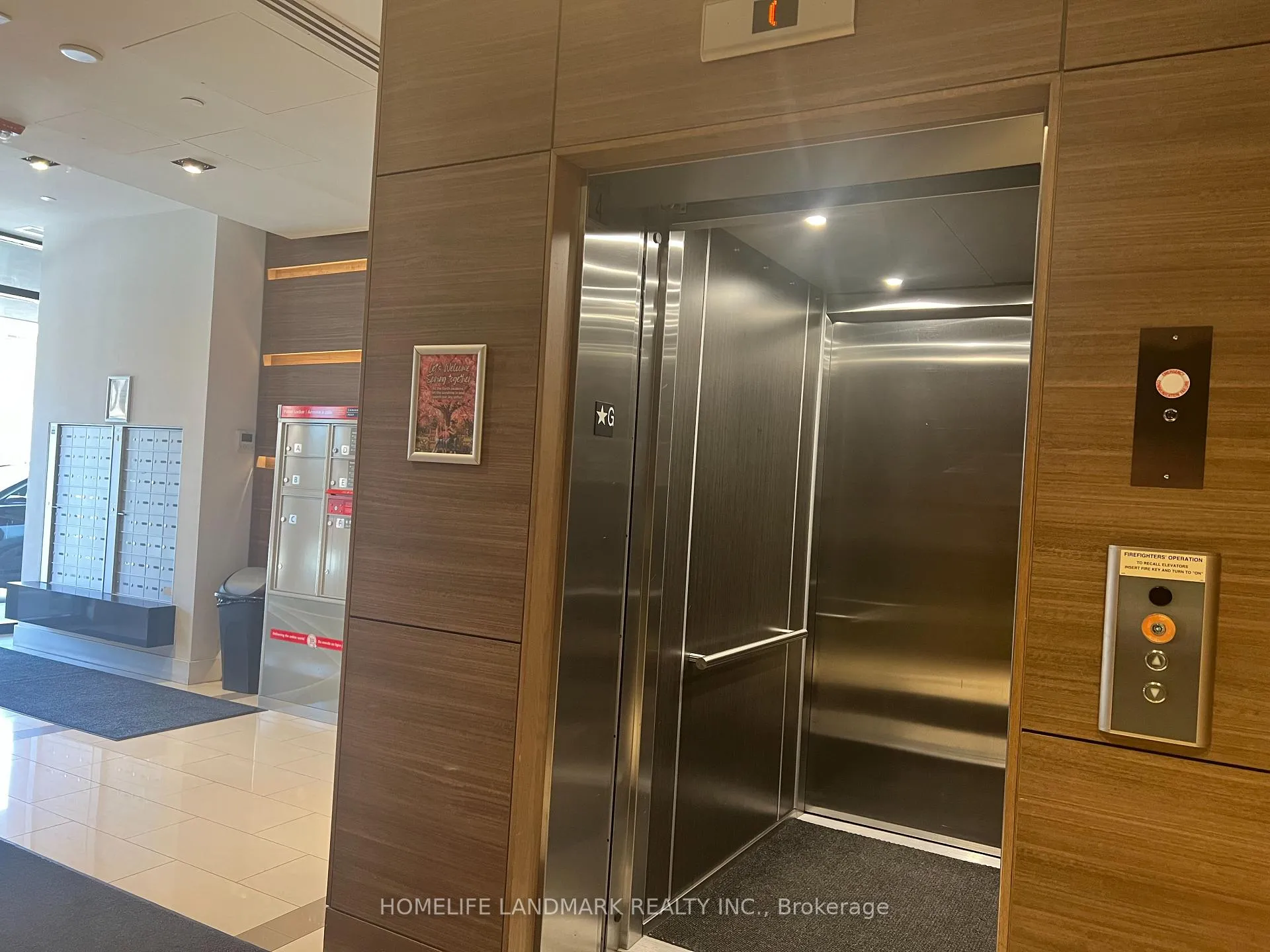 Photo 5 of Unit D414, 5220 Dundas Street, Burlington, Orchard — HOMEH