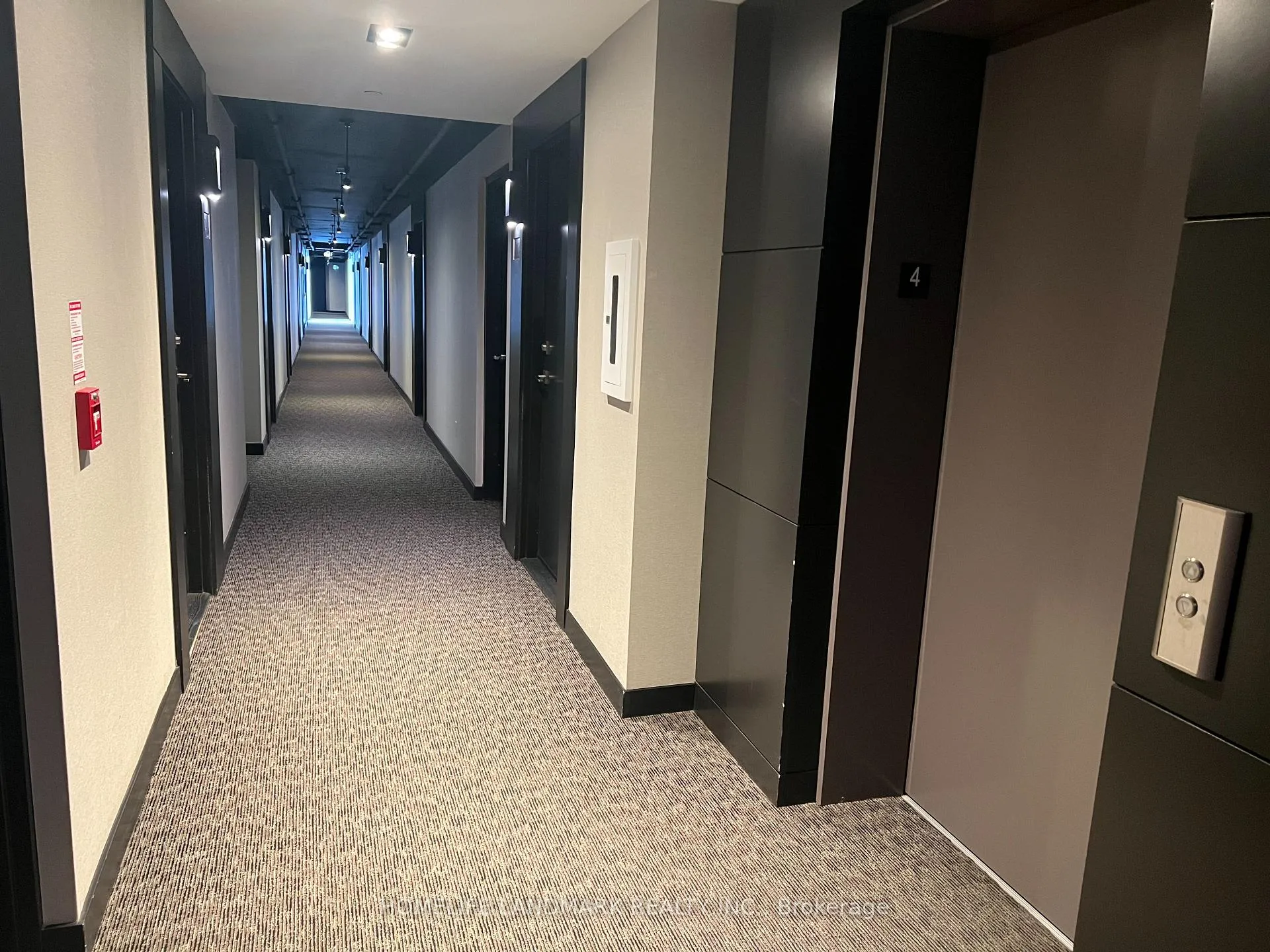 Photo 6 of Unit D414, 5220 Dundas Street, Burlington, Orchard — HOMEH