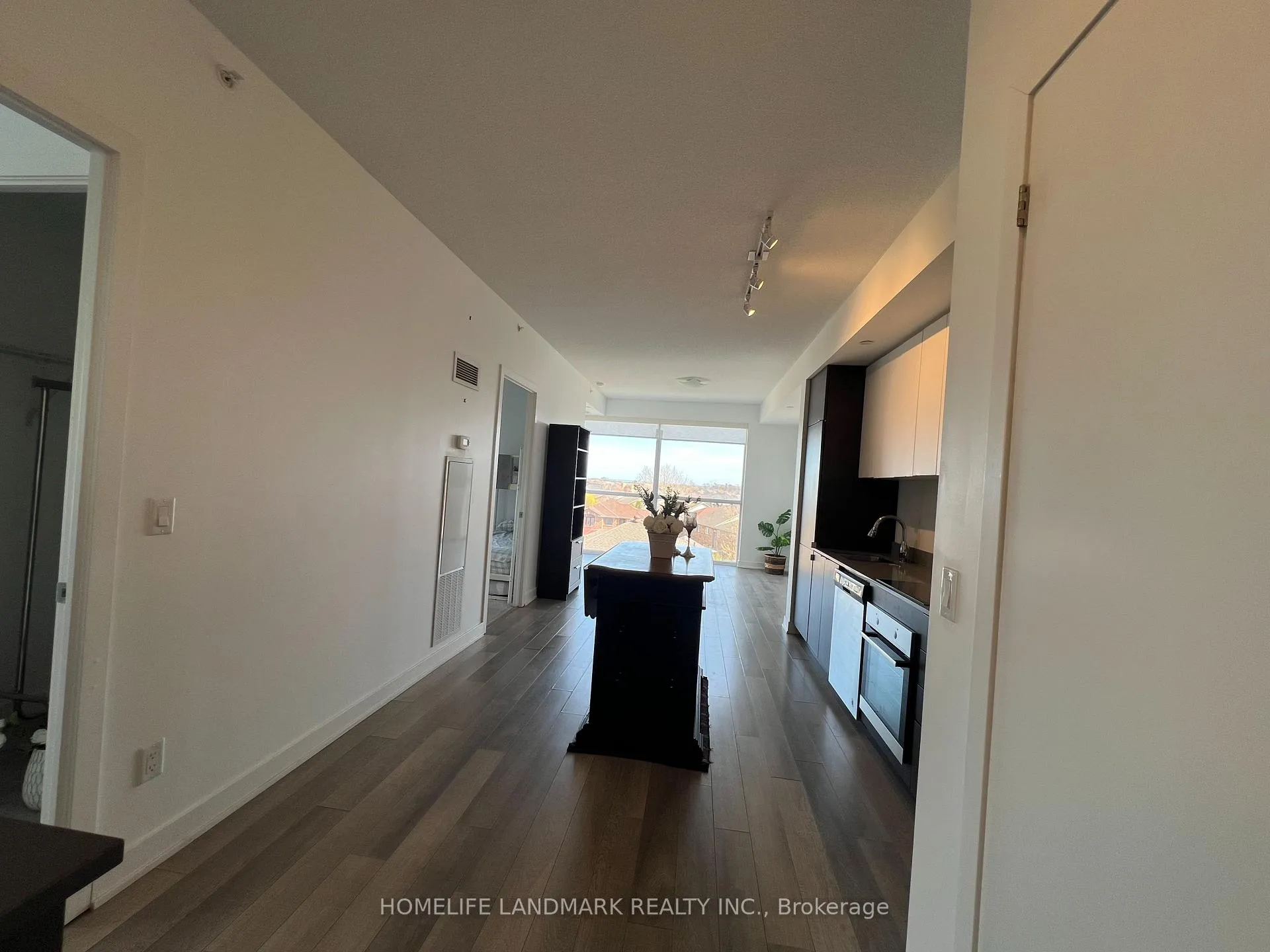Photo 9 of Unit D414, 5220 Dundas Street, Burlington, Orchard — HOMEH