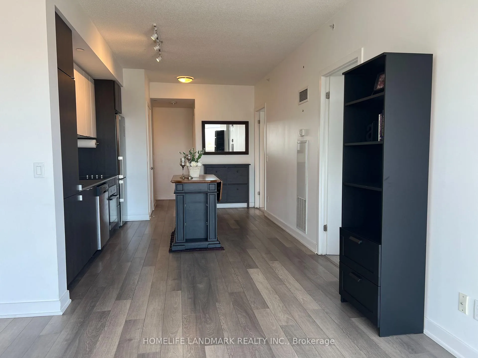 Photo 12 of Unit D414, 5220 Dundas Street, Burlington, Orchard — HOMEH