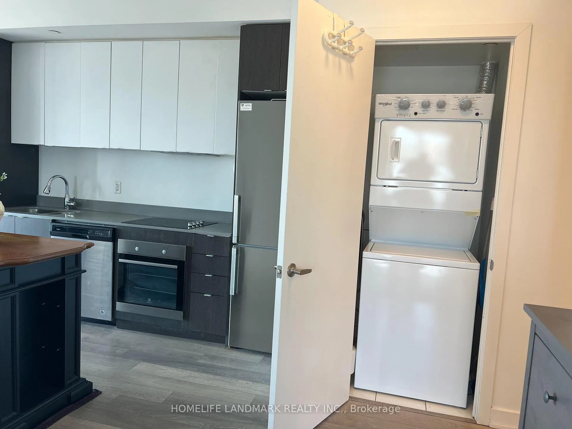 Photo 17 of Unit D414, 5220 Dundas Street, Burlington, Orchard — HOMEH