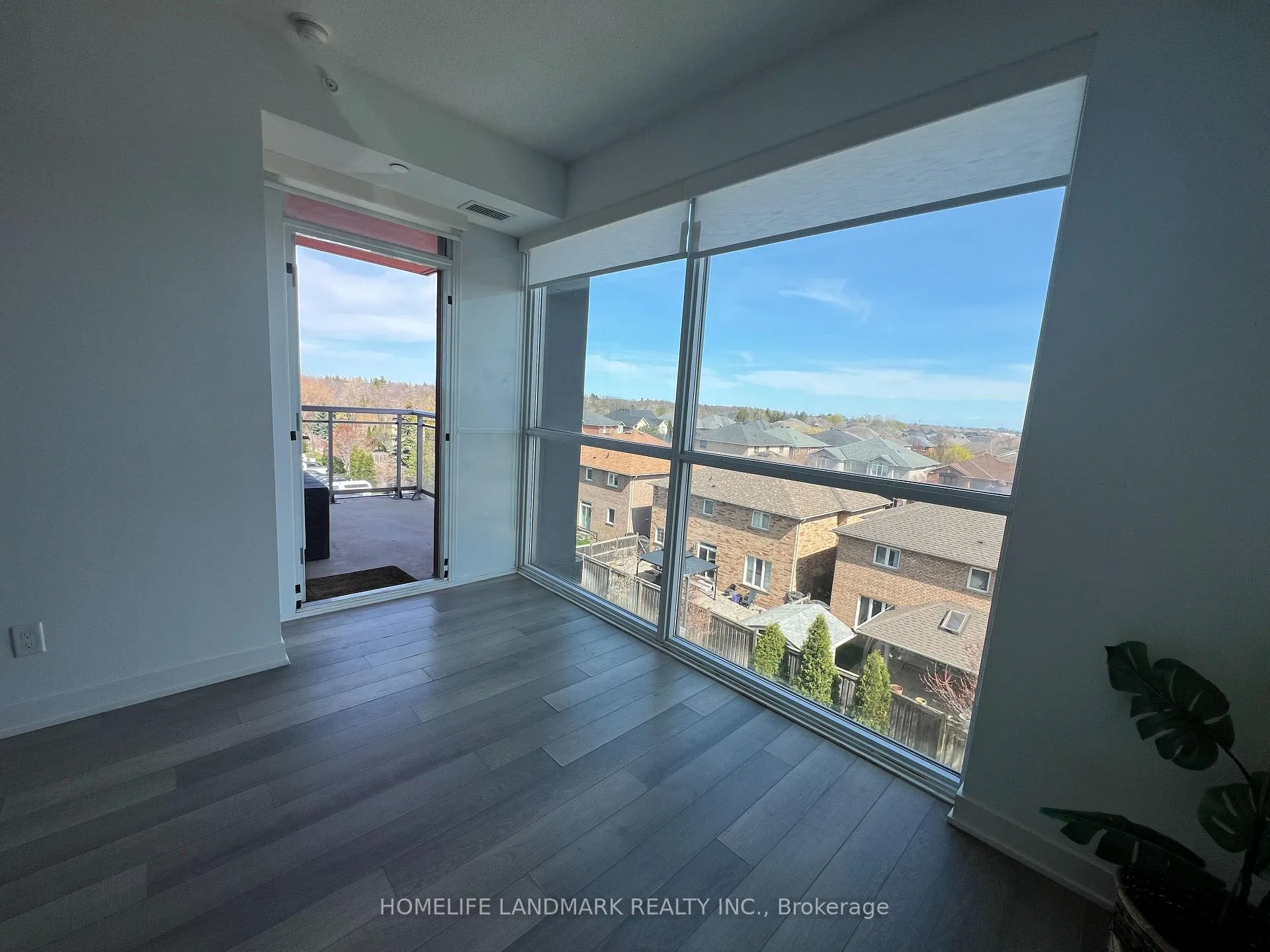 Photo 19 of Unit D414, 5220 Dundas Street, Burlington, Orchard — HOMEH