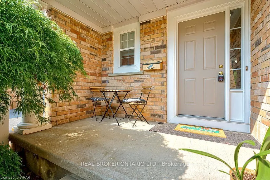 Photo 5 of 555 Mariner Drive, Waterloo — HOMEH
