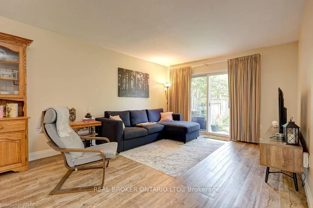 Photo 14 of 555 Mariner Drive, Waterloo — HOMEH