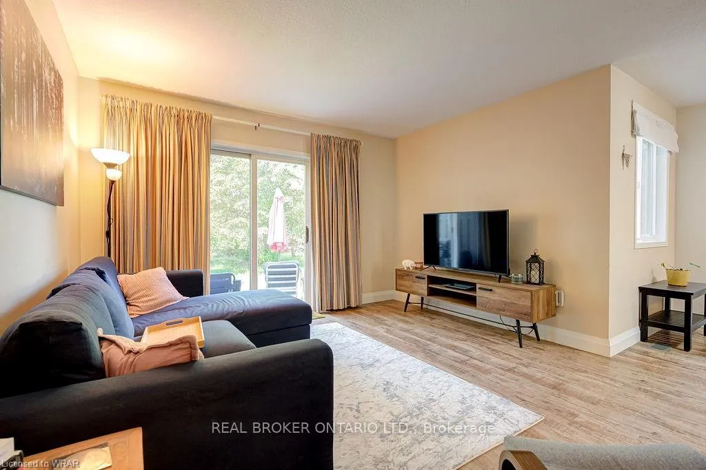 Photo 16 of 555 Mariner Drive, Waterloo — HOMEH