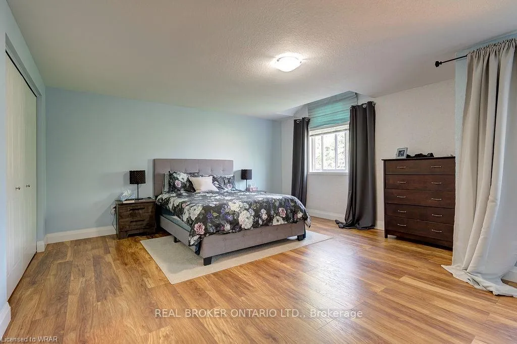 Photo 20 of 555 Mariner Drive, Waterloo — HOMEH