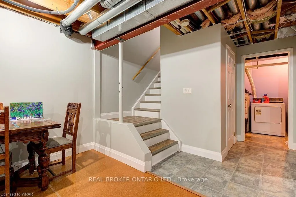 Photo 25 of 555 Mariner Drive, Waterloo — HOMEH