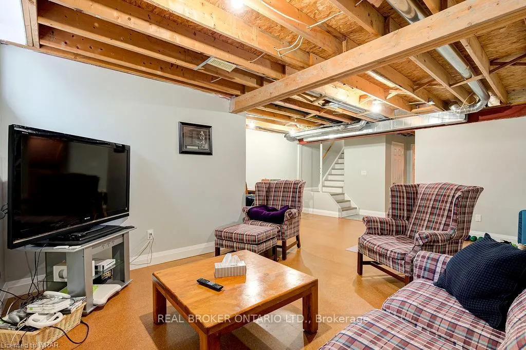 Photo 26 of 555 Mariner Drive, Waterloo — HOMEH