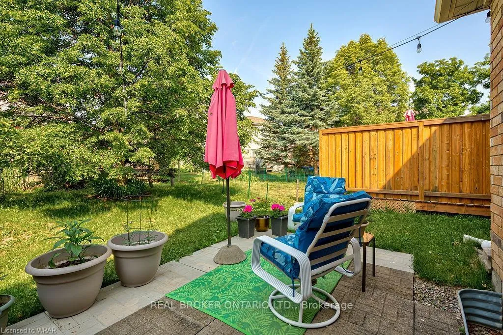 Photo 35 of 555 Mariner Drive, Waterloo — HOMEH