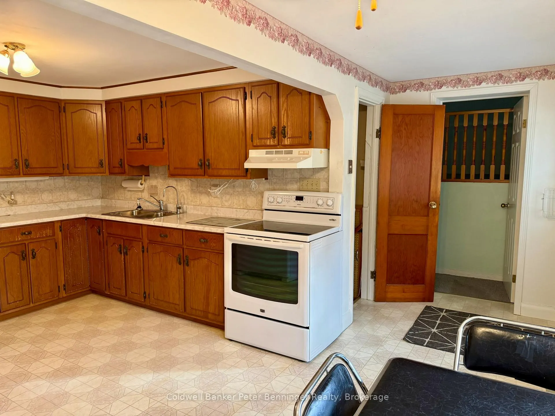 Photo 13 of 121 Hinks Street, Brockton — HOMEH