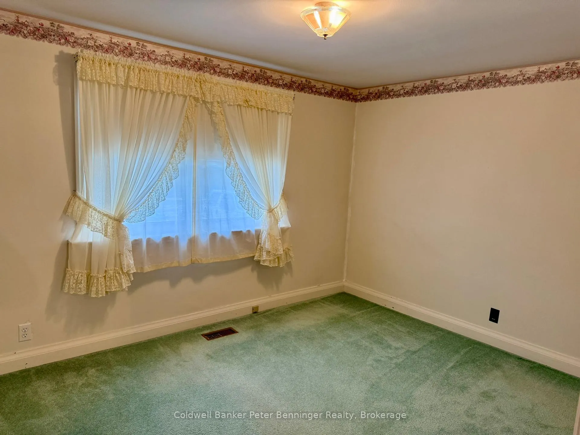 Photo 20 of 121 Hinks Street, Brockton — HOMEH