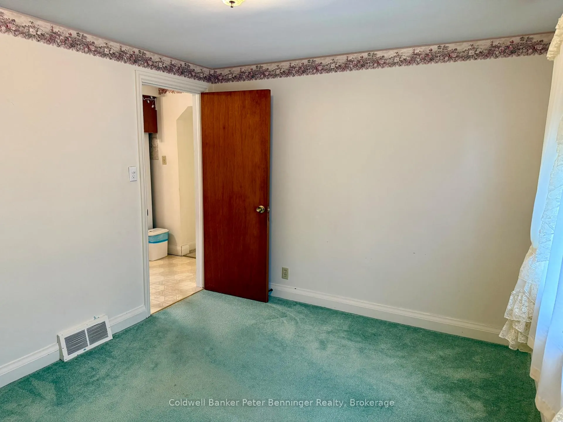Photo 22 of 121 Hinks Street, Brockton — HOMEH