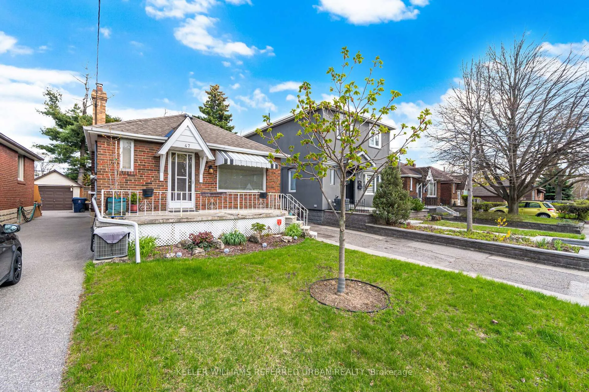 Photo 4 of 47 St Hubert Avenue, Toronto, East York — HOMEH