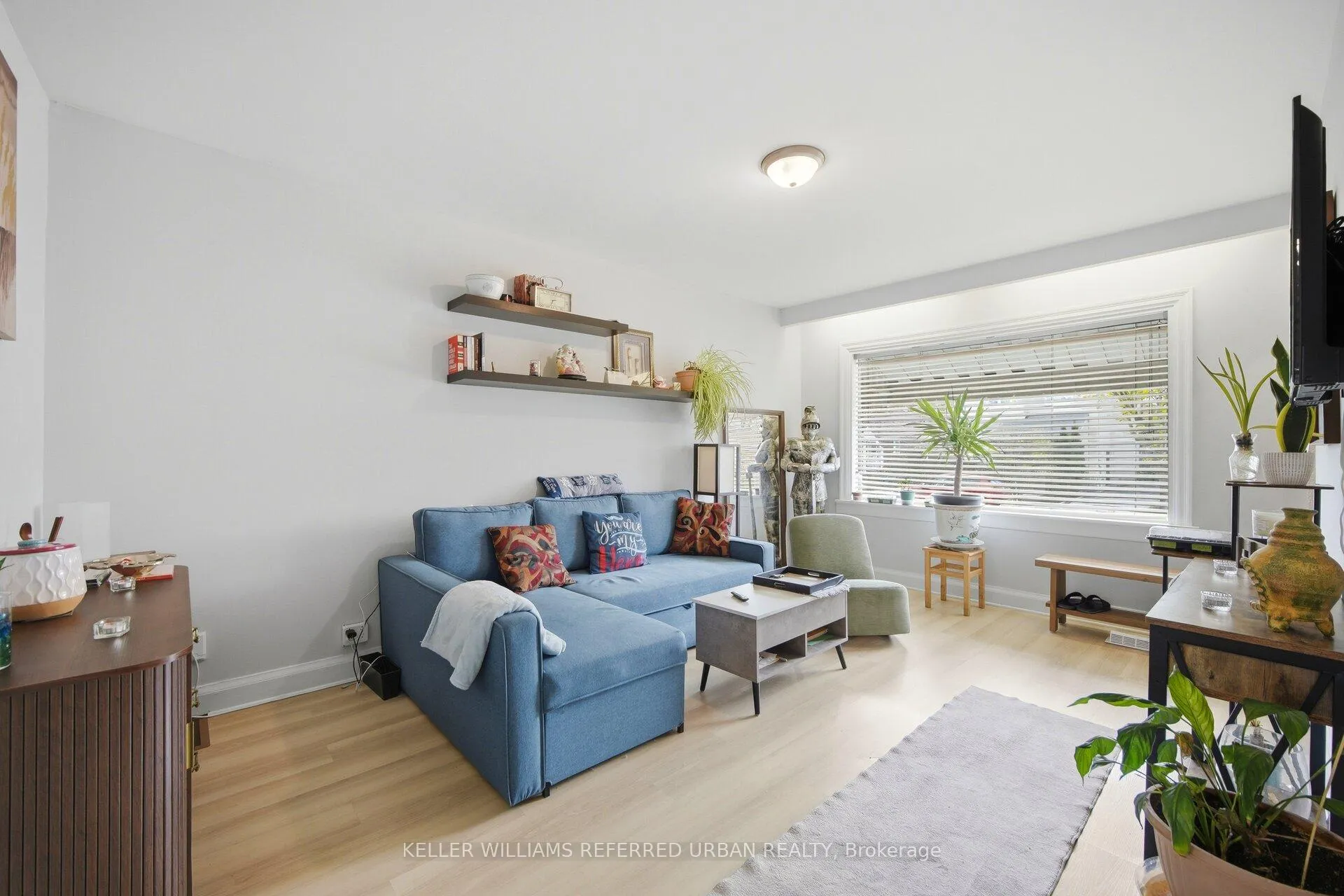 Photo 6 of 47 St Hubert Avenue, Toronto, East York — HOMEH