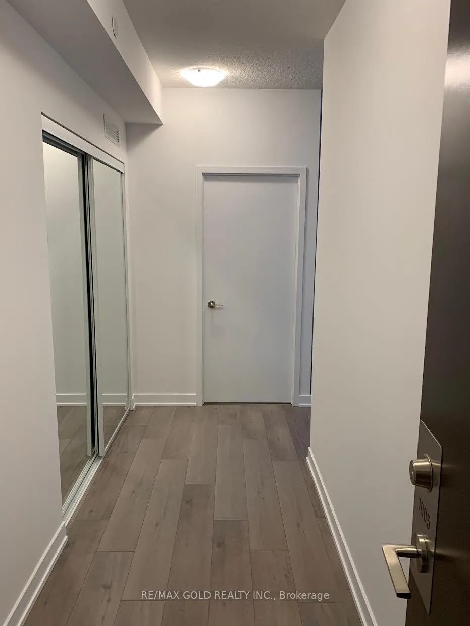 Photo 18 of Unit 1005, 38 Honeycrisp Crescent, Vaughan, Vaughan Corporate Centre — HOMEH