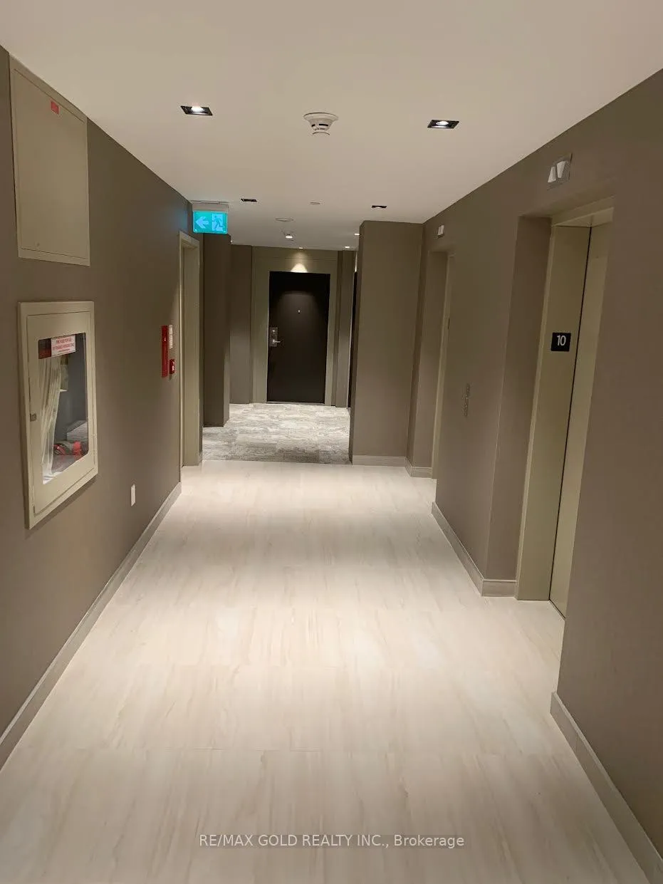 Photo 31 of Unit 1005, 38 Honeycrisp Crescent, Vaughan, Vaughan Corporate Centre — HOMEH