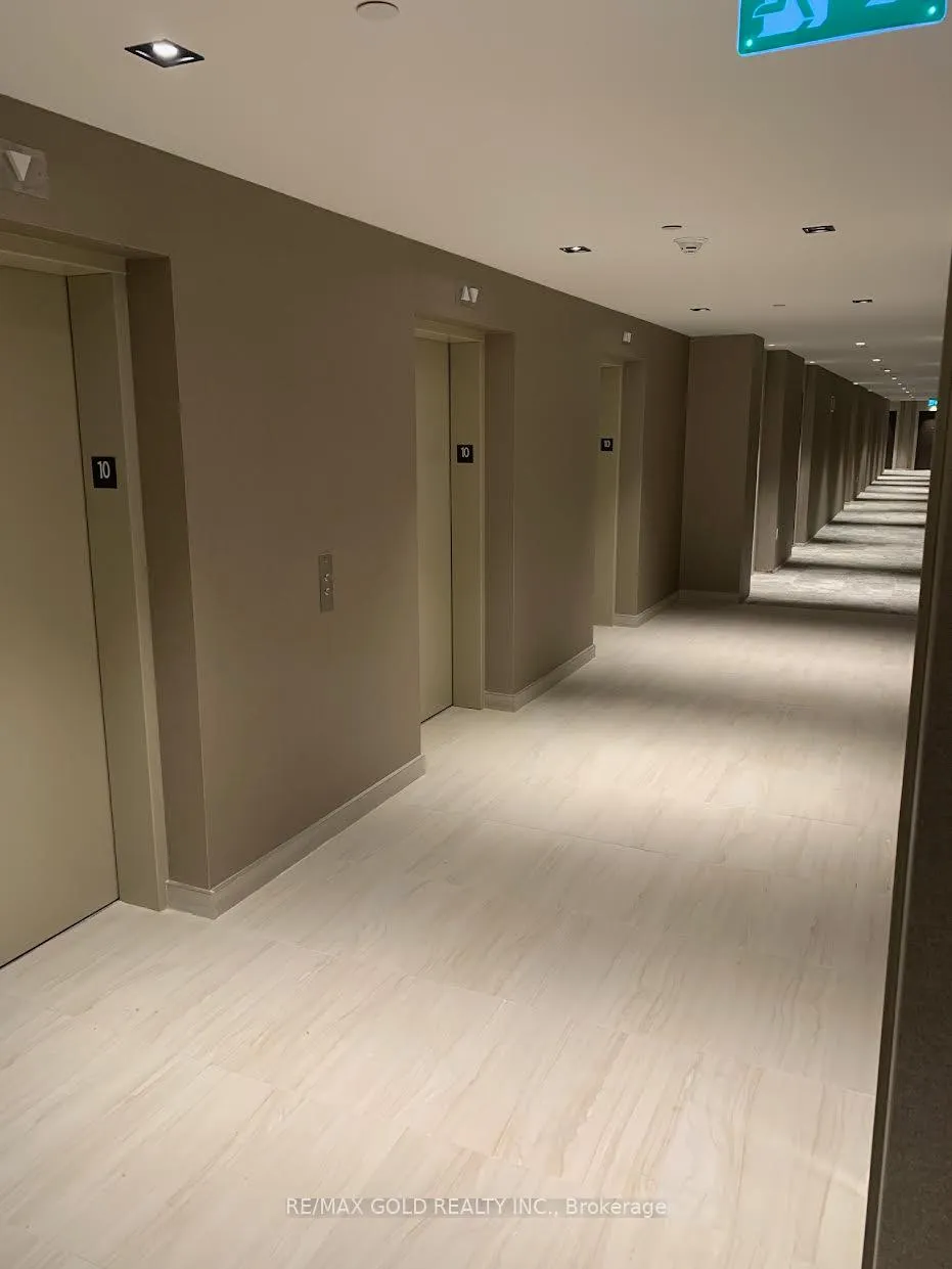 Photo 34 of Unit 1005, 38 Honeycrisp Crescent, Vaughan, Vaughan Corporate Centre — HOMEH