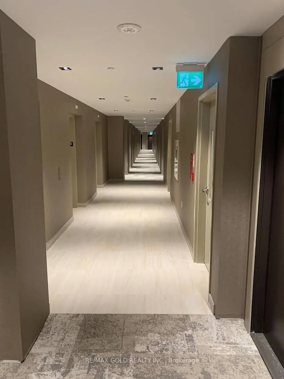 Photo 35 of Unit 1005, 38 Honeycrisp Crescent, Vaughan, Vaughan Corporate Centre — HOMEH