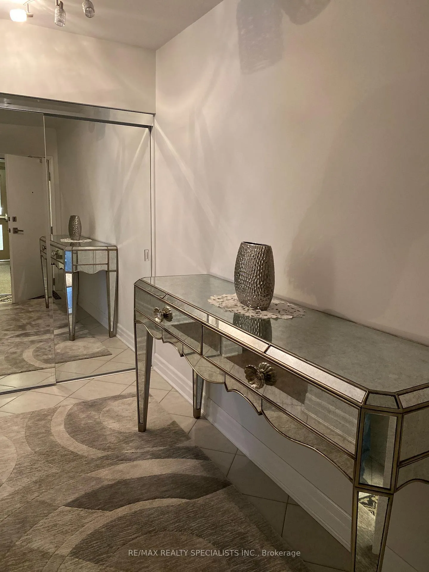 Photo 5 of Unit 309, 70 Baycliffe Crescent, Brampton, Northwest Brampton — HOMEH