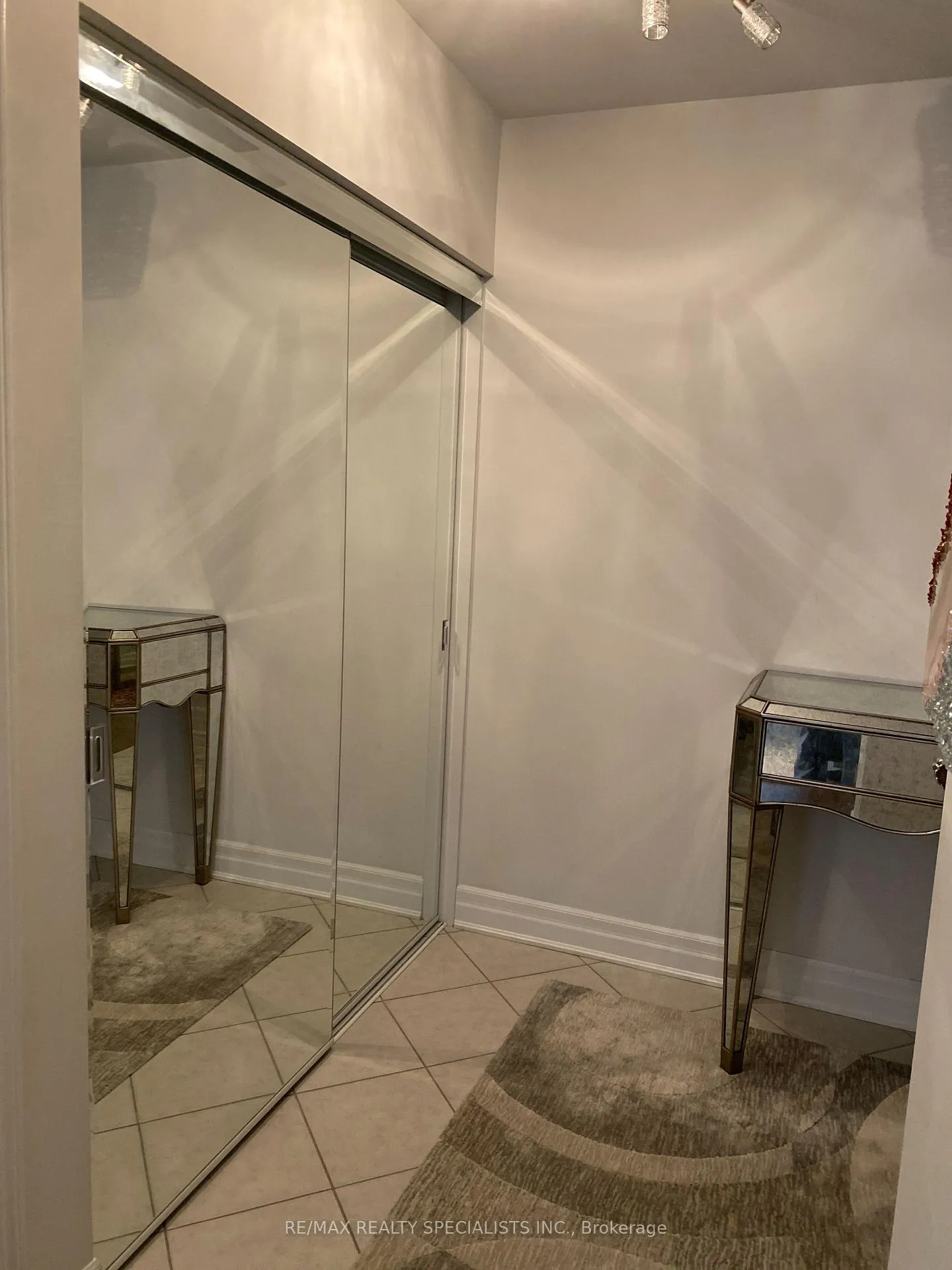 Photo 6 of Unit 309, 70 Baycliffe Crescent, Brampton, Northwest Brampton — HOMEH