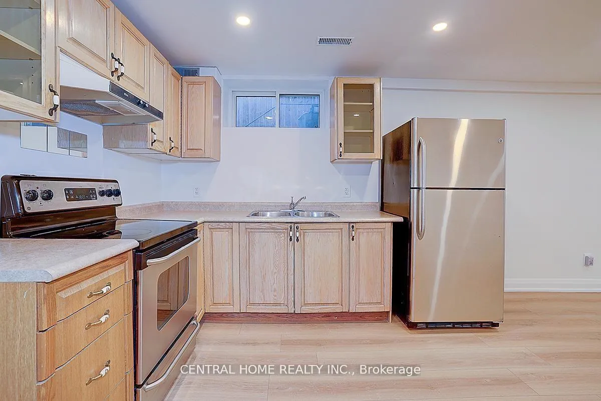 Photo 19 of Unit Lower, 50 Sherwood Forest Drive, Markham, Bullock — HOMEH