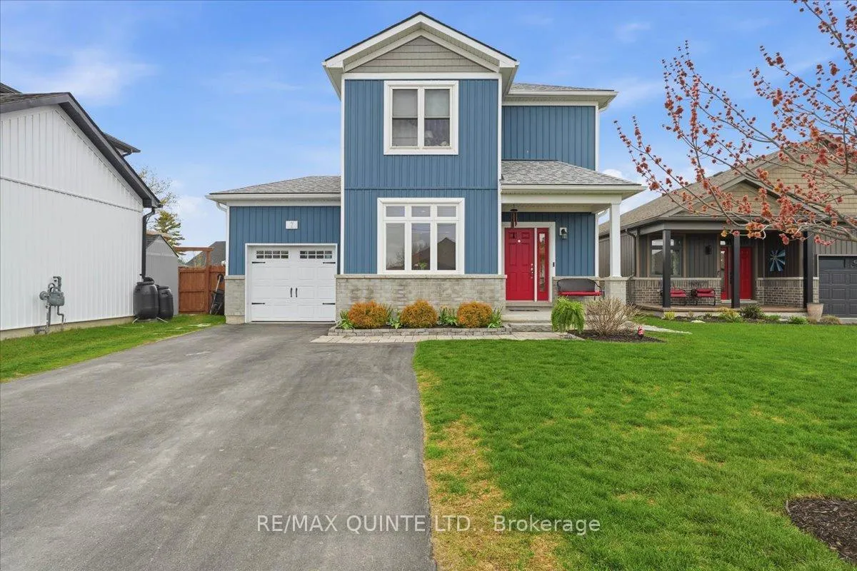Photo 1 of 7 Curtis Street, Prince Edward County, Picton Ward — HOMEH