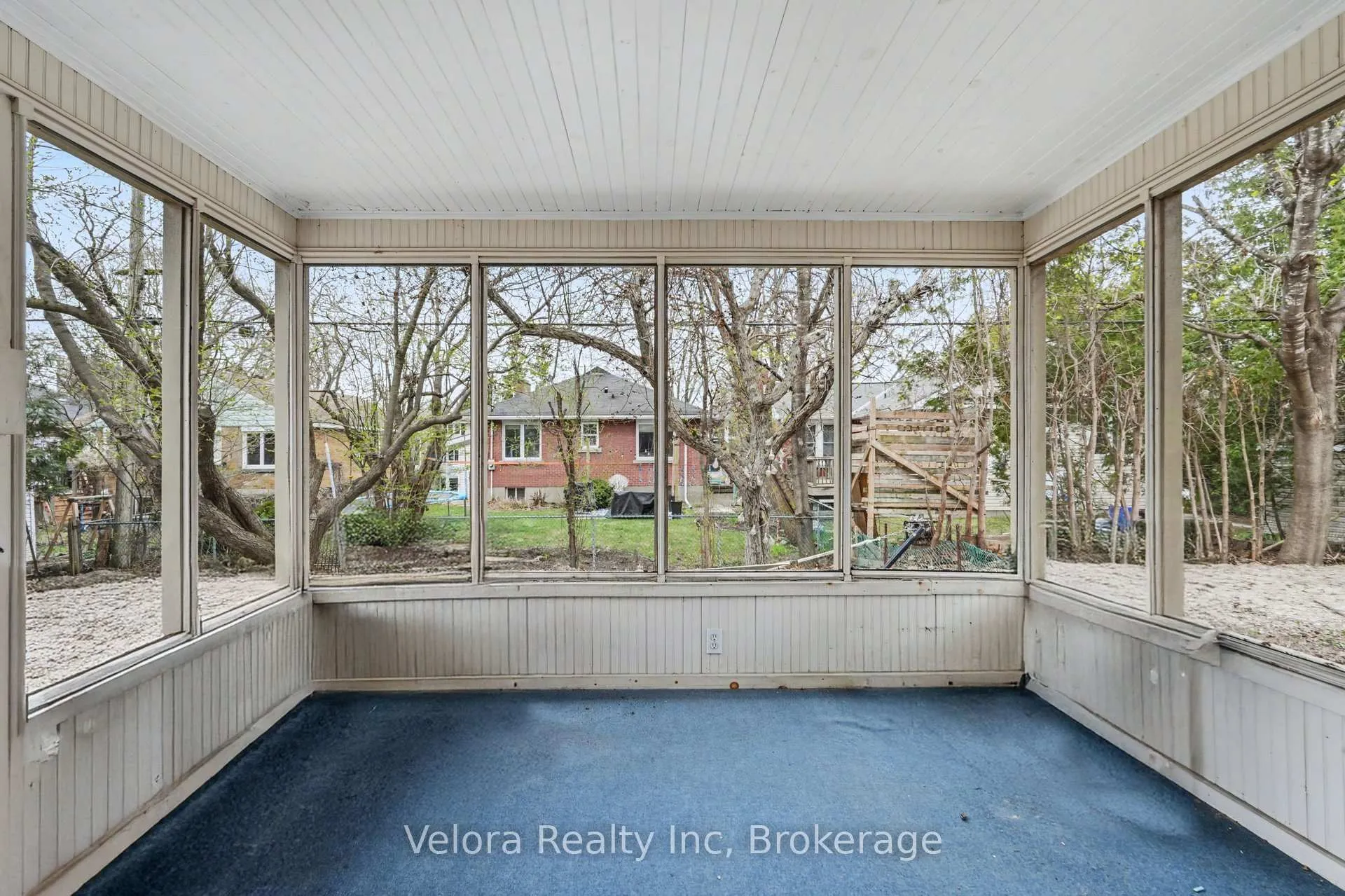 Photo 11 of 672 Fraser Avenue, Ottawa, Laurentianview — HOMEH