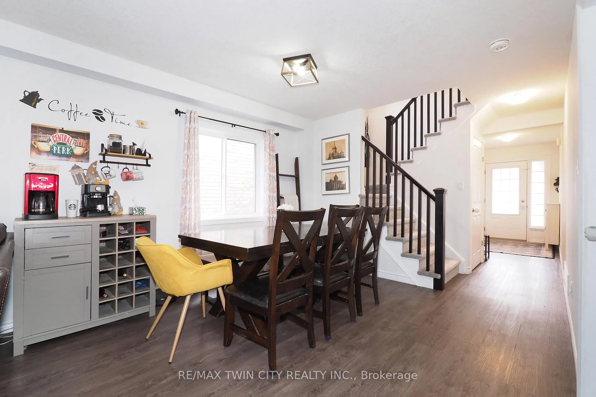 Photo 10 of 27 Gleason Crescent, Kitchener — HOMEH