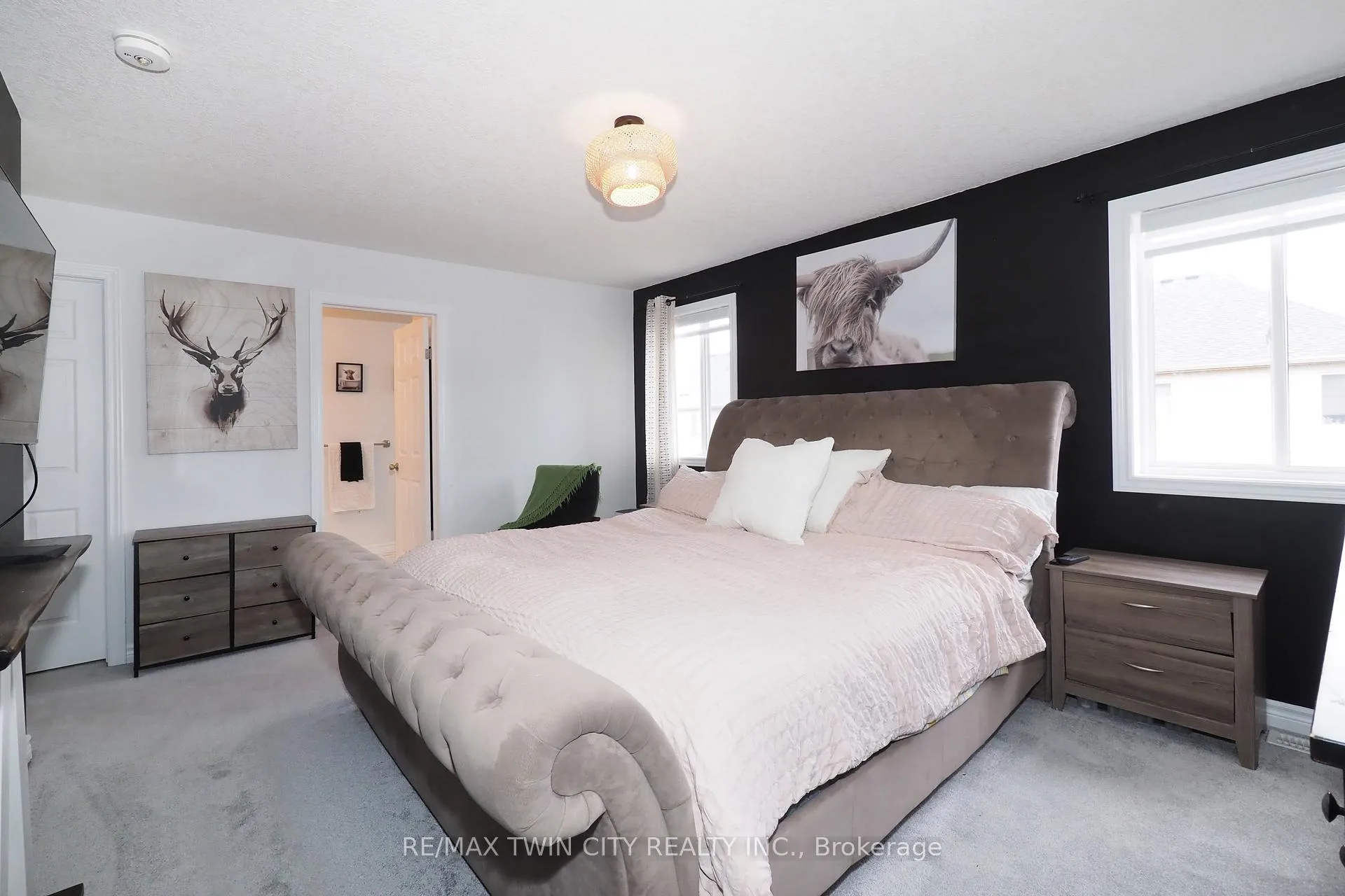 Photo 21 of 27 Gleason Crescent, Kitchener — HOMEH