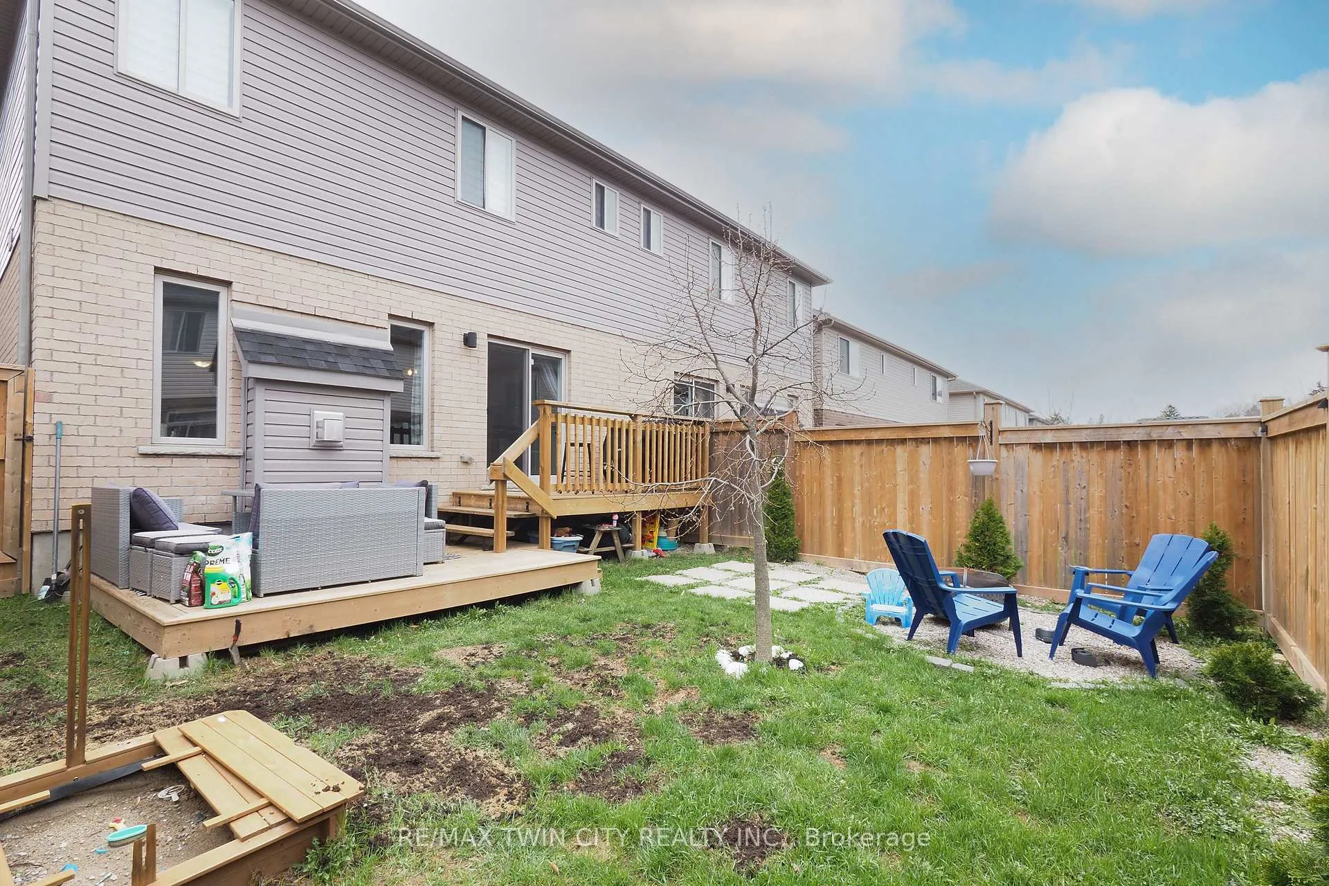 Photo 40 of 27 Gleason Crescent, Kitchener — HOMEH
