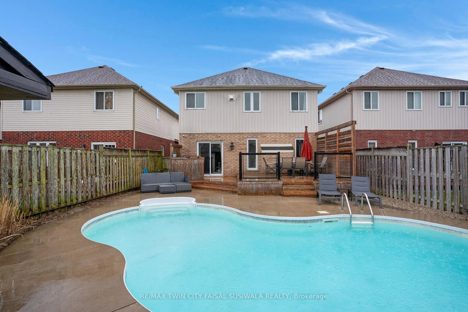 Photo 3 of 99 Udvari Crescent, Kitchener — HOMEH