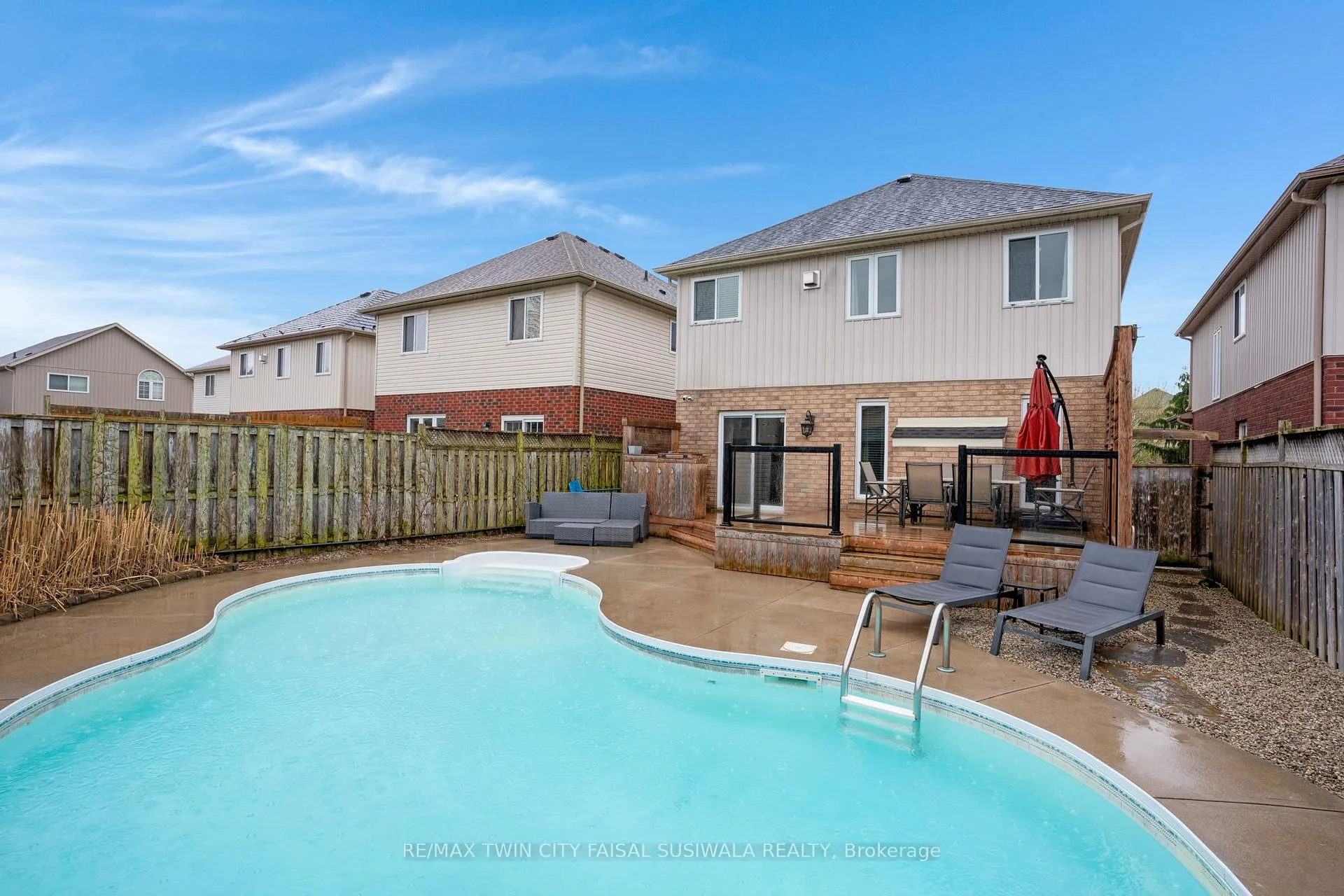 Photo 4 of 99 Udvari Crescent, Kitchener — HOMEH
