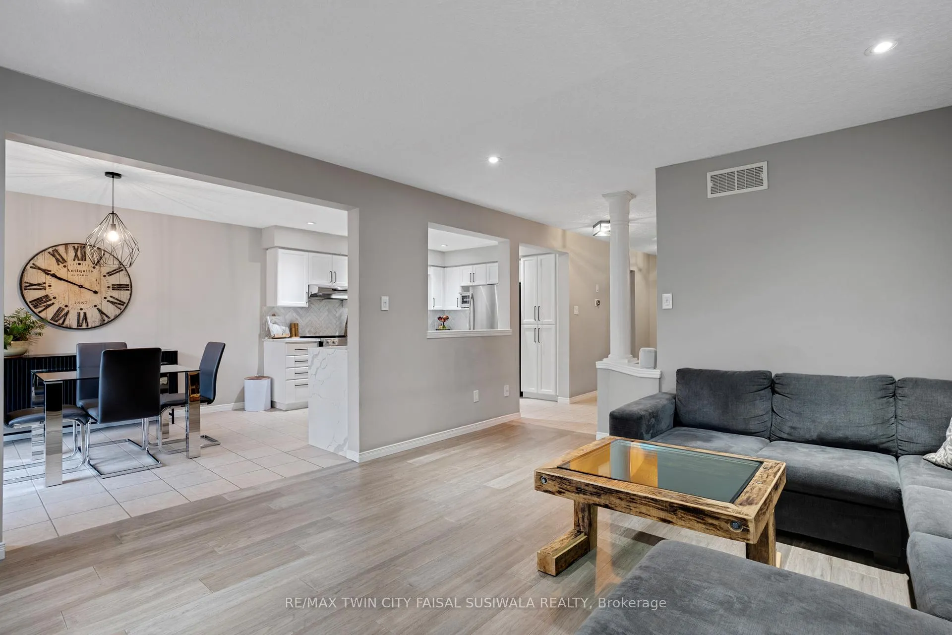Photo 15 of 99 Udvari Crescent, Kitchener — HOMEH