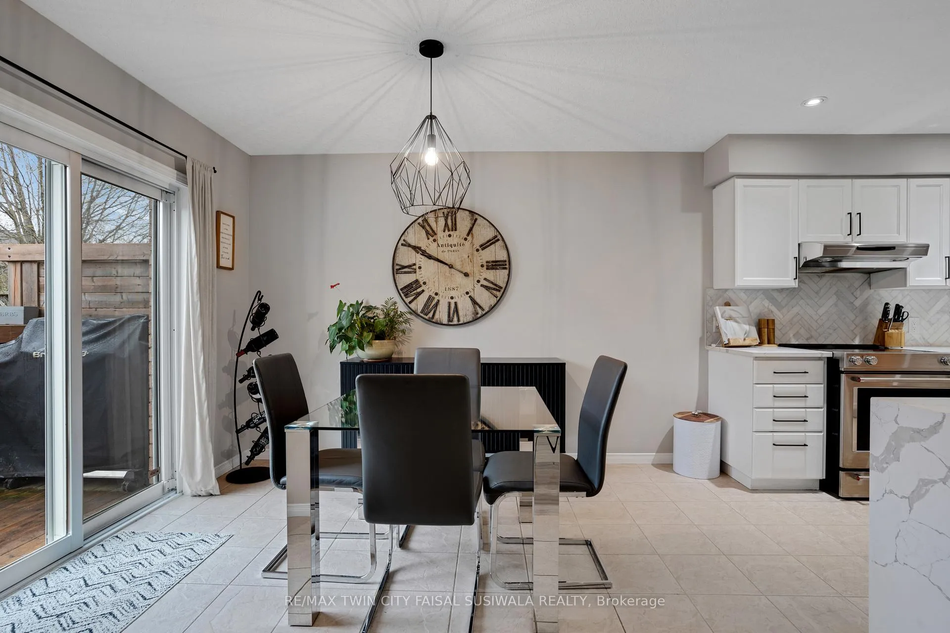 Photo 16 of 99 Udvari Crescent, Kitchener — HOMEH