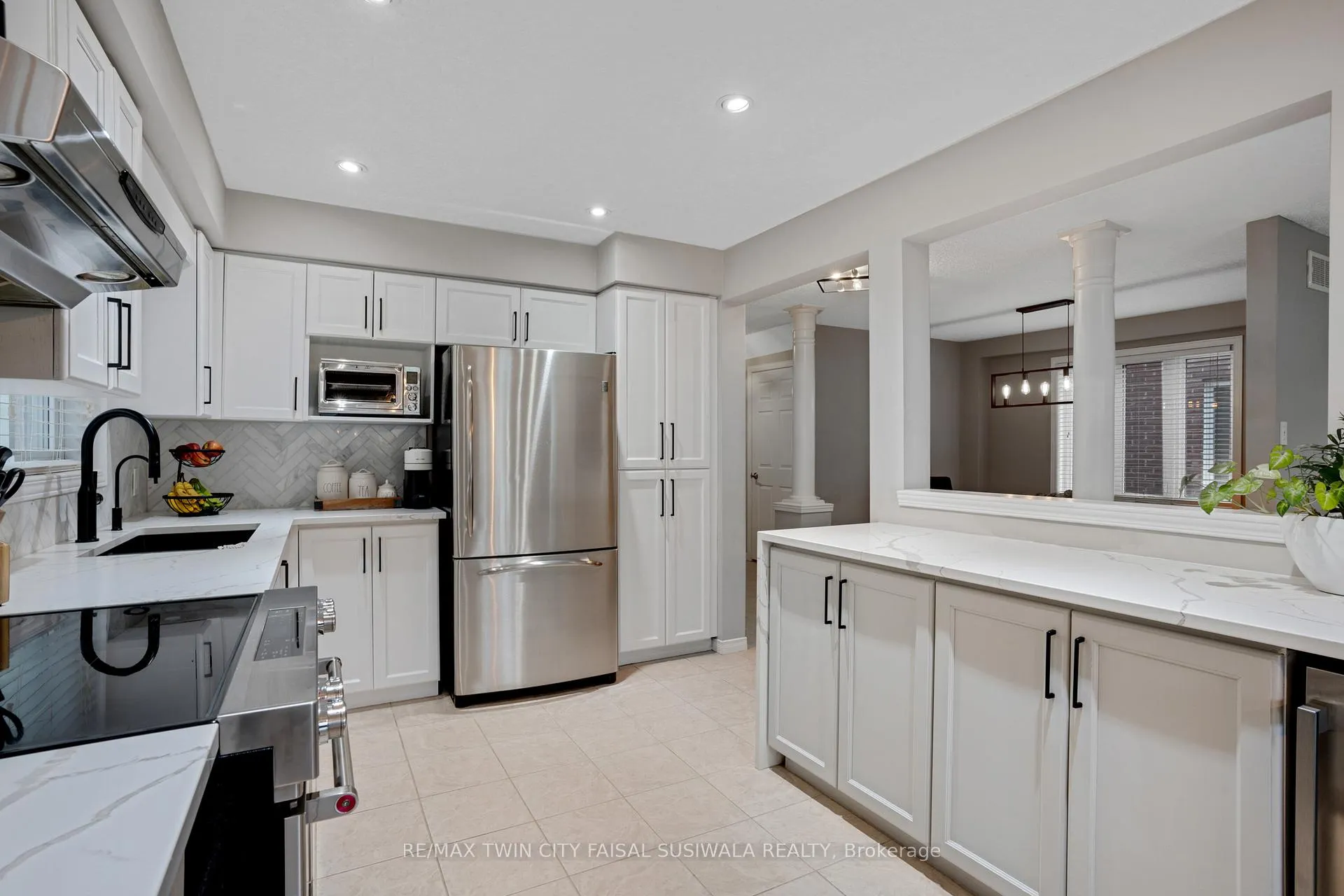 Photo 19 of 99 Udvari Crescent, Kitchener — HOMEH