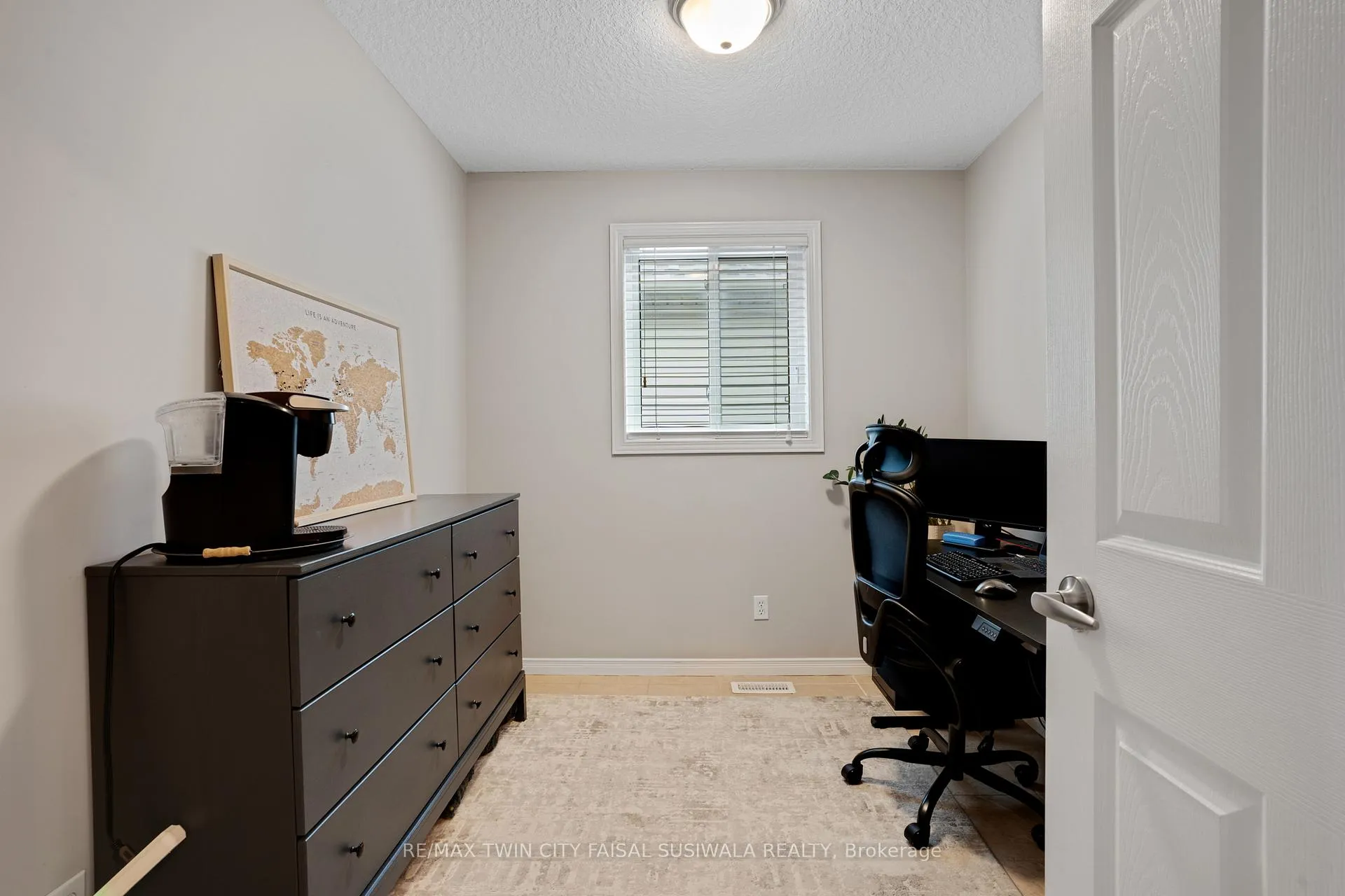 Photo 31 of 99 Udvari Crescent, Kitchener — HOMEH