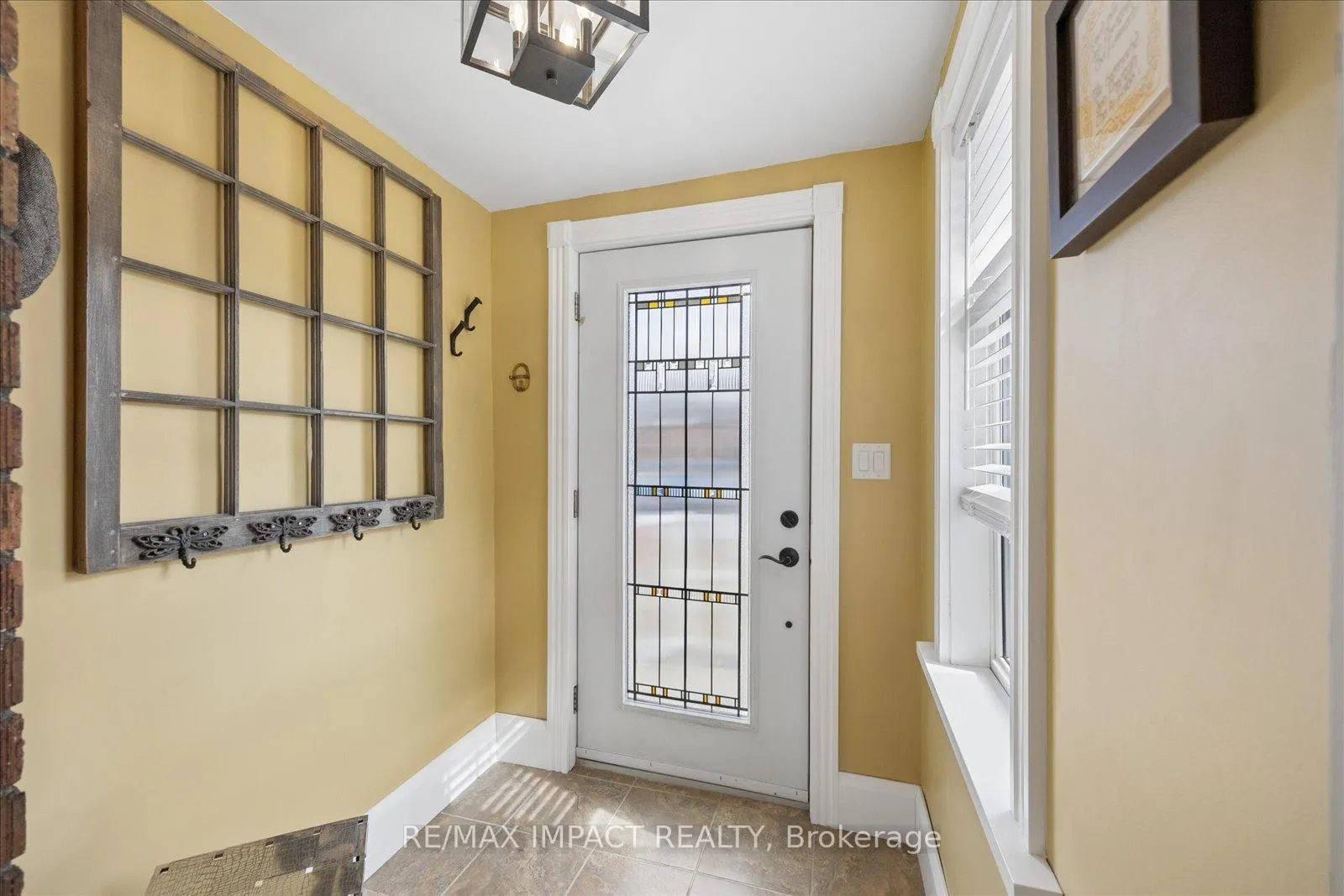 Photo 3 of 620 Christie Avenue, Oshawa, O'Neill — HOMEH