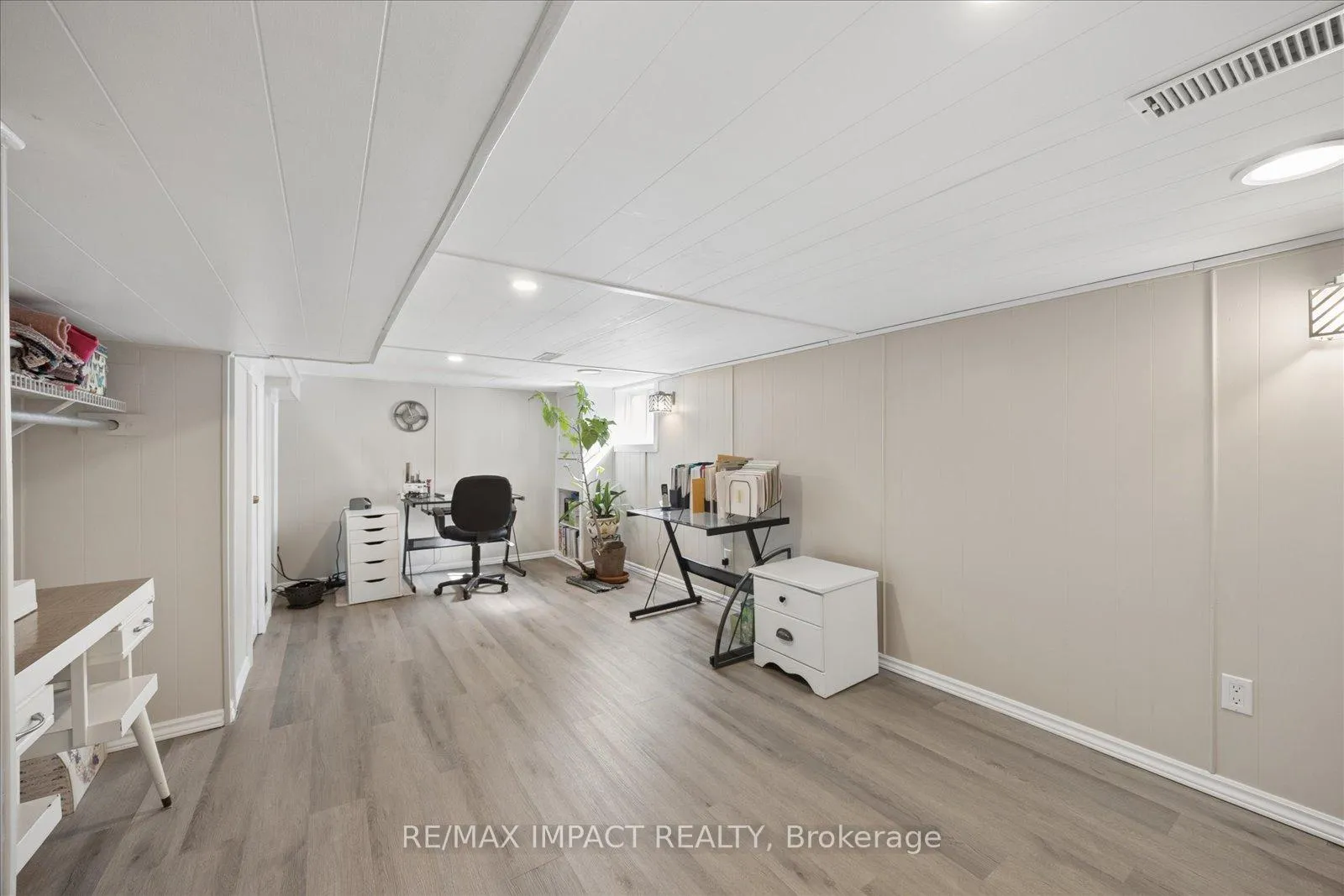 Photo 18 of 620 Christie Avenue, Oshawa, O'Neill — HOMEH