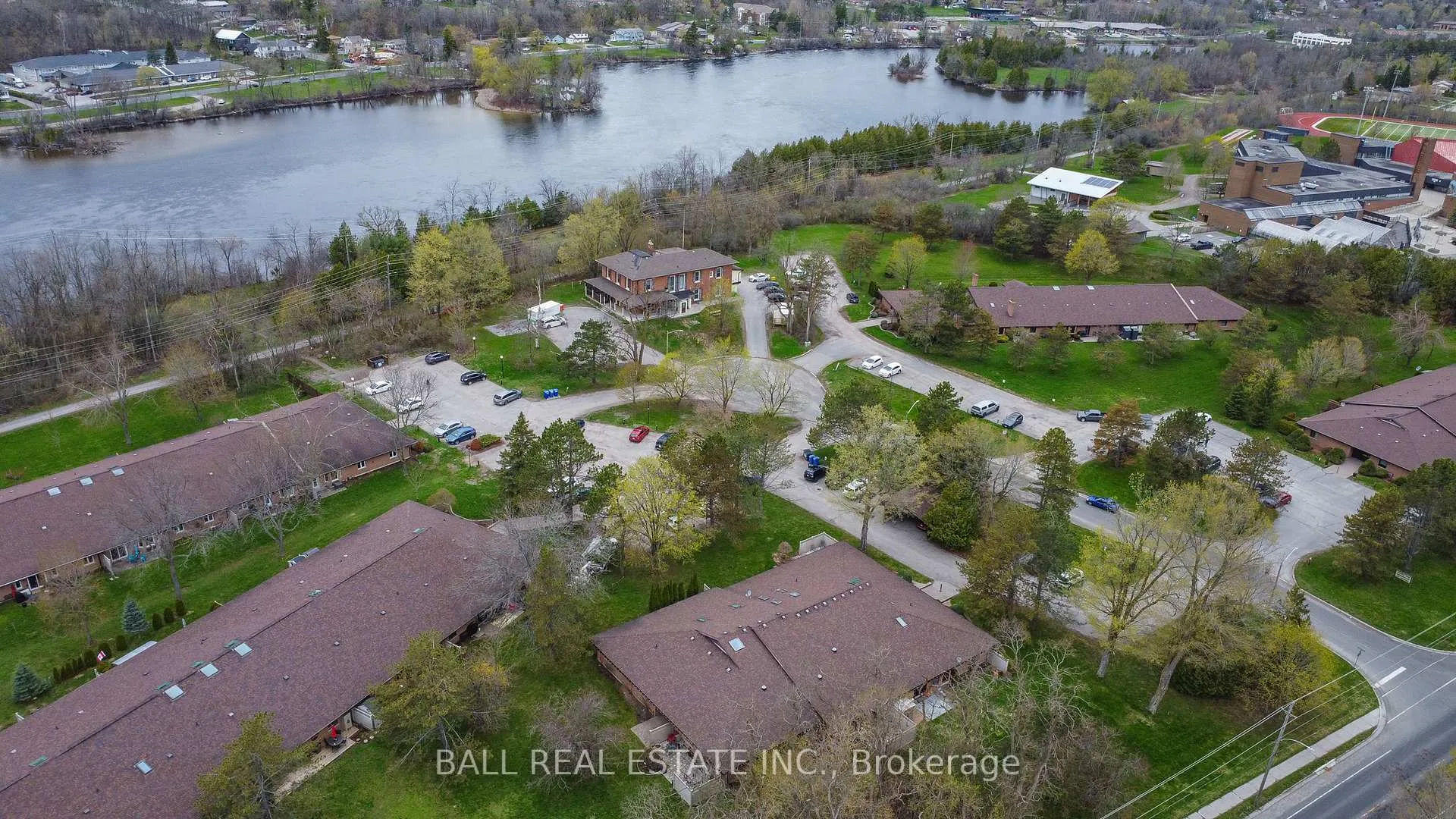 Photo 35 of Unit 2, 3 Paddock Wood, Peterborough, Ashburnham Ward 4 — HOMEH