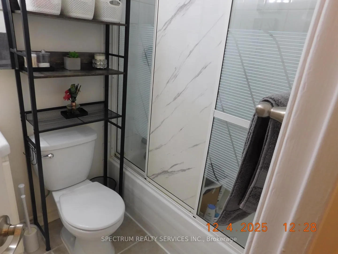 Photo 11 of Unit 808, 3320 Fieldgate Drive, Mississauga, Applewood — HOMEH
