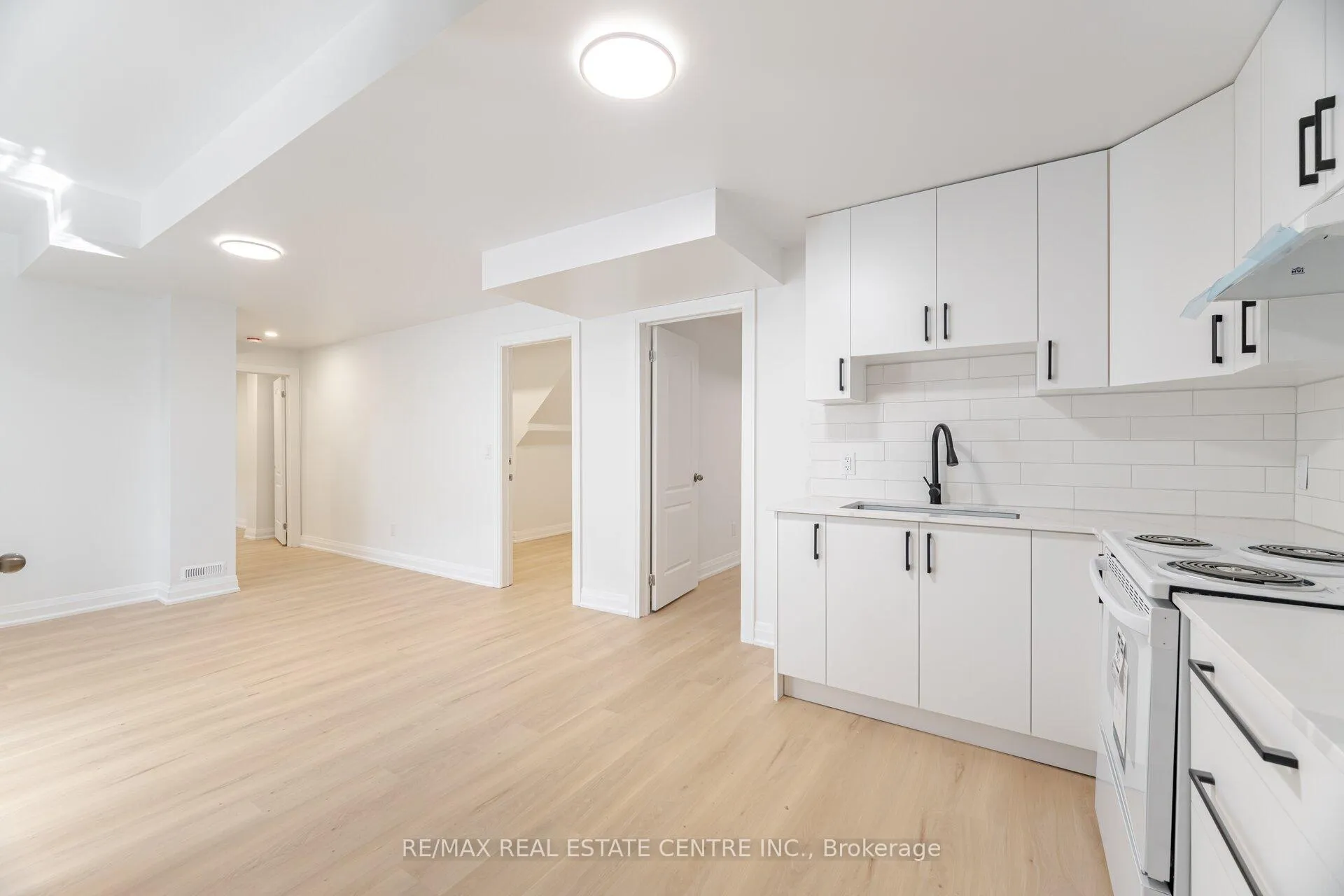 Photo 5 of Unit Basement Apartment, 17 Wonder Way, Brampton, Vales of Castlemore — HOMEH